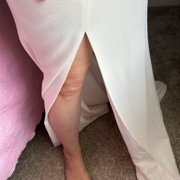 NWOT Dress the Population white Asymmetrical Sleeveless Bow Shoulder Maxi Dress - Picture 8 of 10